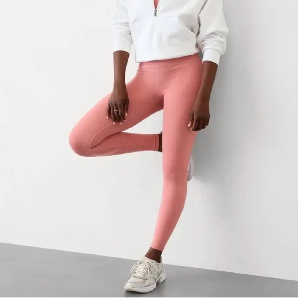Athleta Elation Ultra High Rise Legging in Natural Rose pink Medium